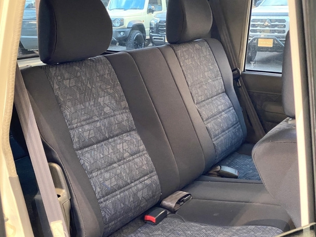 トヨタ ランドクルーザー70 4.2 ZX ディーゼル 4WD の中古車詳細