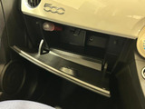 グローブボックス