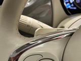 ステアリング裏のパドルシフト