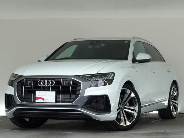 Q855 TFSI クワトロ デビューパッケージ Sライン 4WD
