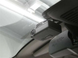 【ドラレコ搭載車】今や必需品のドライブレコーダー搭載車です。万が一のトラブルのときにも役に立つドライブレコーダーを装備しています。側面衝突や幅寄せ・割り込み対策に!