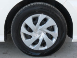 純正のホイールカバーを履いてます!