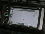 【6.2インチ】目的地を設定すれば、初めての場所でも簡単に行くことが出来ます。(音楽だって聴けちゃいます。)今や欠かせないアイテムですね。カーナビと共に楽しいカーライフを送って下さい!