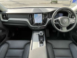 XC60 ウルトラ B5 AWD ダークエディション 4WD 