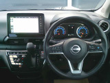 スッキリとした運転席周りになっています。