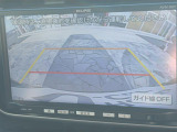 バックカメラも付いています。駐車の時に便利なのはもちろんの事、後方死角にいる子供たちに気が付くことができるので安心安全ですね