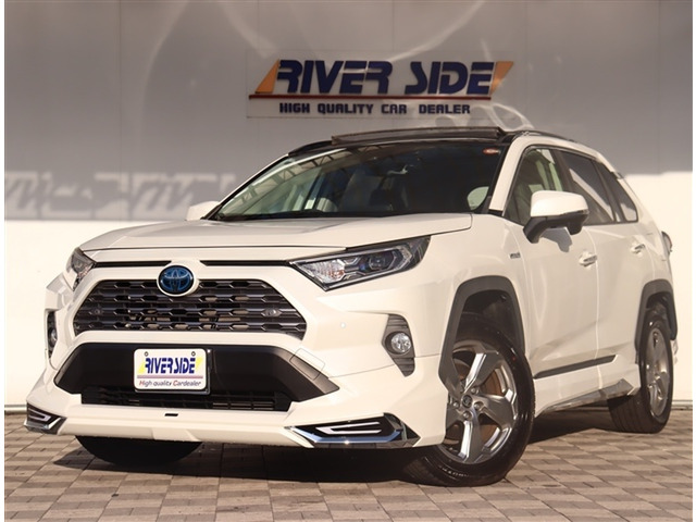 RAV42.5 ハイブリッド G E-Four 4WDモデリスタエアロ パノラマルーフ 9イン