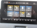 純正ナビ装着です。TVはフルセグでご覧いただけます。Bluetoothを接続することも可能です。