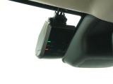 ◆ドライブレコーダー◆映像・音声などを記録する自動車用の装置です。 もしもの事故の際の記録はもちろん、旅行の際の思い出としてドライブの映像を楽しむことができます。