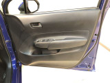 運転席前面ドア部分です♪