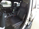 シートは座り心地もよく設計されております。また助手席も使用感は少なくきれいな状態を保って入庫しております。