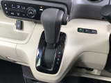 インパネシフトのオートマチック車です。