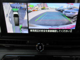 車の真上から見下ろしたような360度視界の良い『アラウンドビューモニター』です♪♪ 苦手な狭い駐車場、暗い所でも確認ができてとっても安心です♪♪