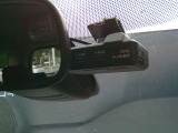 前方にはドライブレコーダーが付いています。