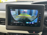 バックカメラ付きで駐車の際も安心です。
