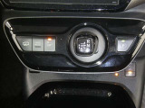 ネッツトヨタ静浜は&rdquo;キレイ&rdquo;にこだわっています。特設サービス工場で、新しく生まれ変わった車!内装・外装の徹底的な掃除、シートを外してニオイの元まで消臭・除菌、見えにくいエンジンルーム内もキレイ!