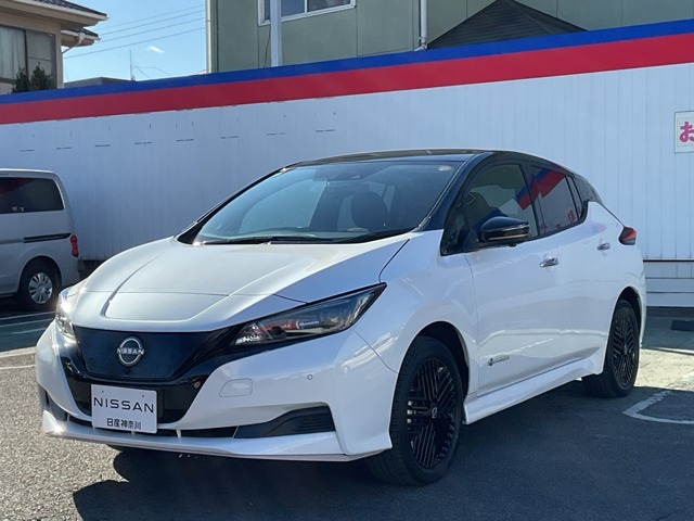 リーフ e+ X 90周年記念車 