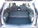 荷室広々。後席を倒して大きい荷物や長い荷物の積み込み可能に。