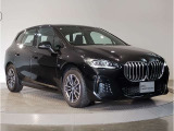 BMWのダイナミック且つエモーショナルなスタイルを印象付けるキャラクターライン(プレスライン)眺めているだけで溜め息の出る美しさです☆