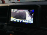 バックカメラ付きで駐車の際も安心です。