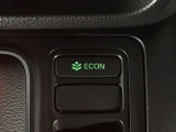 ★ECONスイッチ★ エコドライブを加速しよう!スイッチをONにすると、運転の仕方によるロスを抑え込み燃費をよくするようクルマが頑張ります(*^ー^*)燃費向上にチャレンジ♪