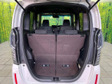 普段のお買い物や通勤、送迎等に十分な荷室スペースを確保しております。セカンドシートを倒すと、大きな荷物の積載も可能です♪