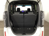 トランクの広さはどうです。 たくさんの荷物が積めます。