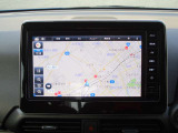 地デジチューナー内蔵の純正メモリーナビが装備されています。