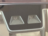 安心装備のスマートアシスト付きです☆ フロントガラス上部のステレオ式カメラで安全運転をサポートしてくれます☆