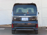 納車前に点検・整備を行なった後に納車いたします。交換が必要な部品は全て交換してからのお渡しとなります。費用を別途頂くことはありませんのでご安心ください。お問合せを心よりお待ち致します。