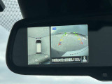 ルームミラーにはアラウンドビューモニターが、表示されます。
