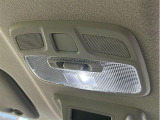 ★急な下り坂などではブレーキを自動制御することで車両の加速を抑え、定速走行を実現する「ヒルディセントコントロール」を搭載しています!