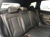 【エアバック】BMWのエアバックやその他の安全装備は、互いに補完しあう事で徹底した安全性を貫きます。万一の事故の際にそれぞれ最適な保護を提供してくれます!
