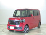 桜新町店のWebページへようこそ♪当店にて使用のデモカーNBOXの販売です!真っ赤なボディカラーがオシャレ♪嬉しい基本のナビ&ドラレコ装備!