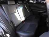 【リアシート】後ろの席も余裕ある座り心地です!