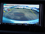 バックカメラ装備しております。駐車時に大変役に立ちますよ♪駐車が苦手な方にも便利機能です♪