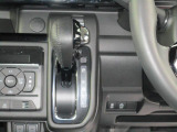 インパネシフト式シフトレバー