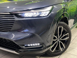 【シーケンシャルターンランプ付きLEDヘッドライト】人気の『流れるウィンカー』付きのLEDヘッドライトを装備♪高級感はもちろん、点灯時は存在感たっぷりで他車からも認識されやすく安心です。