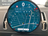 ★MINIには6個のエアバッグを標準装備。運転席/助手席エアバッグ、サイド・エアバッグ、ヘッド・エアバッグ。
