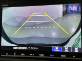 【バックモニター】後ろのカメラの映像をモニターに映し出すことができます!後方の見えない死角や、障害物との距離感をしっかり確認することができます!駐車が苦手な方におすすめです。