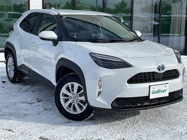 ヤリスクロス1.5 ハイブリッド G E-Four 4WD修復歴無し