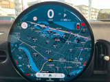 ★MINIには6個のエアバッグを標準装備。運転席/助手席エアバッグ、サイド・エアバッグ、ヘッド・エアバッグ。