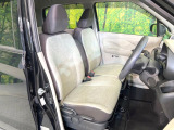 運転席シート廻りは使用感も少なく、良好な状態となっています。丁寧に使われていたことがよくわかりますね。