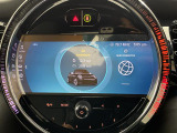 【ディスプレイオーディオ】いつも使っているスマホのアプリをそのままカーナビとして使える最新の車載器!!お手持ちの携帯のアプリを更新するだけで最新ナビの情報に更新されます!!※設定が必要です。
