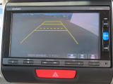 【バックカメラ装備済み】駐車の際の心強い味方!ガイドを見て確認しながら駐車できるので安全です。