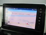 日産純正の地デジ対応ナビゲーションが装着されてます。