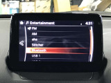 操作性はもちろんのことデザイン性にも優れた使いやすい純正オーディオとなっております♪