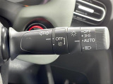 【オートライト(AUTO)】外の明るさをシステムが感知して、自動でヘッドライトが点灯します!ヘッドライトをつけ忘れを防ぐ便利機能です。