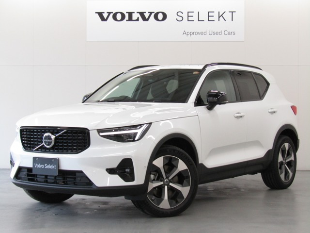 XC40 ウルトラ B4 AWD ダークエディション 4WD 