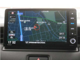 9インチプレミアムインターナビ(VXU-215VZi)&バックカメラが装備されているので、普段の使い勝手もロングドライブも快適です。